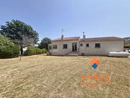 la seyne / limite six-fours saint jean  villa t5 avec 1500m2