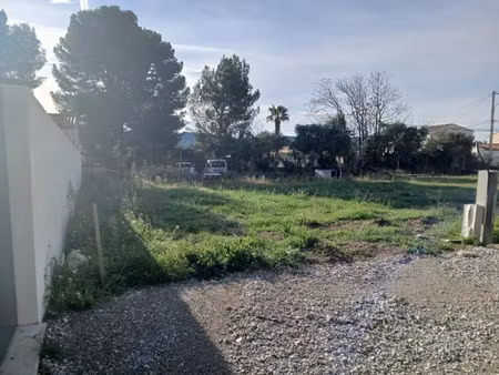 vente terrain 411 m² à la fare-les-oliviers (13580)  291 000 €