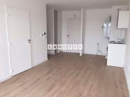 location appartement 2 pièces à saint-herblain (44800) : à louer 2 pièces / 39m² saint-her
