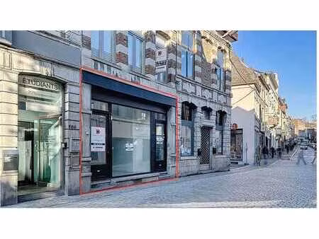 surface commerciale à deux pas du centre-ville de mons