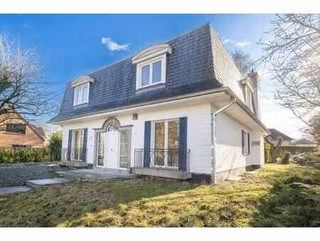 magnifique villa renovee a waterloo