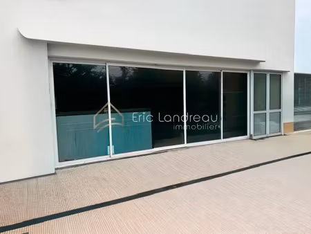 vente locaux professionnels 2 pièces 84 m² à jard-sur-mer (85520)  208 000 €