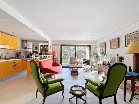 vente appartement paris 18eme arrondissement  78m² 3 pièces 930 000€ avec terrasse