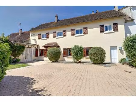 maison 150m2  4 chambres  toutes commodités à pieds