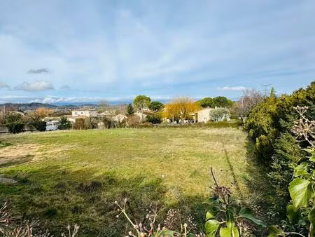 upie  terrain plat  1792m2  libre de constructeur