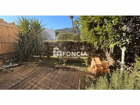 appartement 2 pièces avec jardin et garage – idéal investisseur – mandelieu capitou