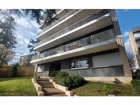 location appartement  20 m² t-1 à sèvres  771 €