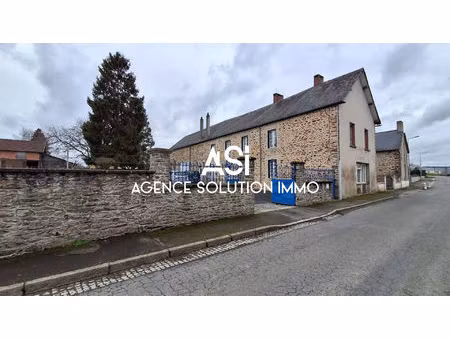 maison de bourg de 216m² sur un terrain de 1924m² proche de villaines la juhel