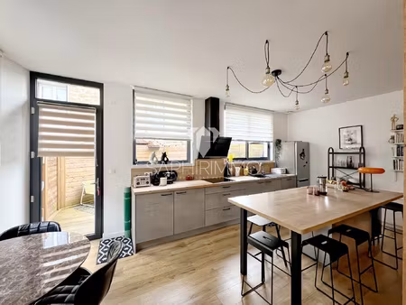 loft 95m2 quartier impôts