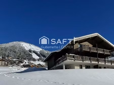 exceptionnel chalet avec vue dégagée sur la vallée : visite virtuelle 360°