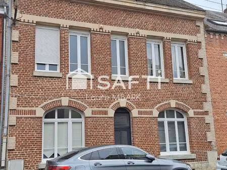 maison individuelle ville avec grand jardin