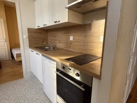 31/33 rue saint gilles - f2 au 1er - hyper centre