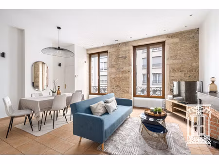 a louer - t2 rénové entièrement meublé - rue duguesclin