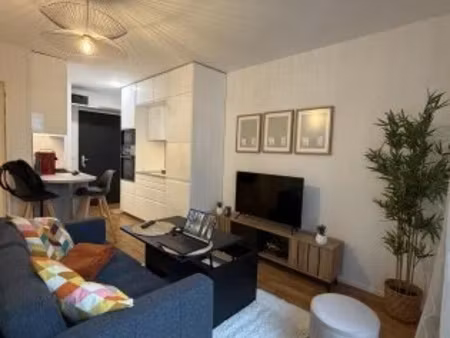 location meublée appartement 1 pièce 25 m² à rueil-malmaison (92500)  1 215 €