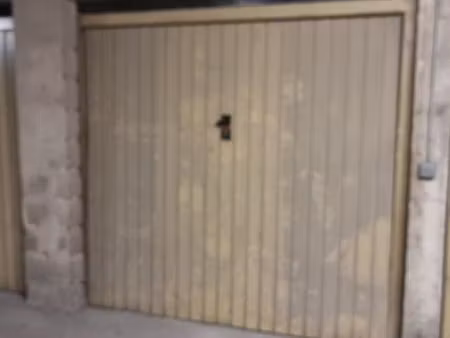 garage 2 voitures dans résidence sécurisée
