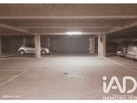 parking/box 10 m² paris