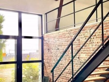 immeuble 337 m² caëstre