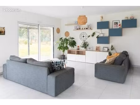 maison 7 pièces. 184m2