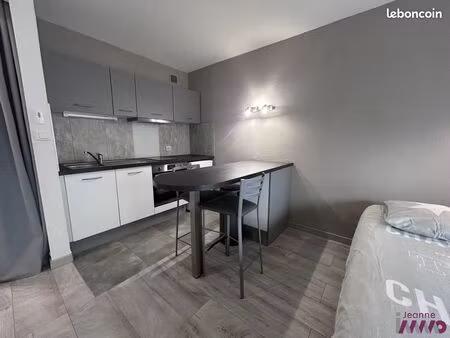 studio 1 pièce 31 m²