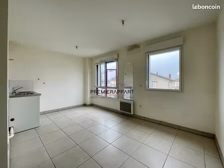studio 1 pièce 25 m²