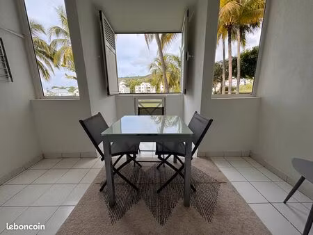 studio 30 m2   boucan canot