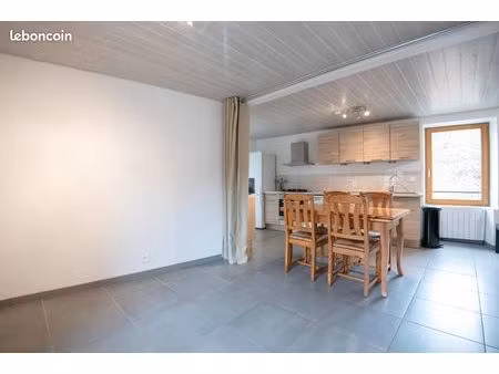 location meublé 58m2 aime centre