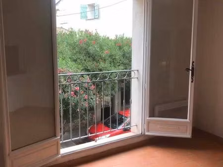 t2 a louer au beausset