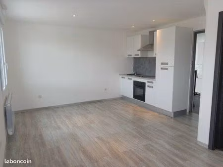 studio 1 pièce 25 m²