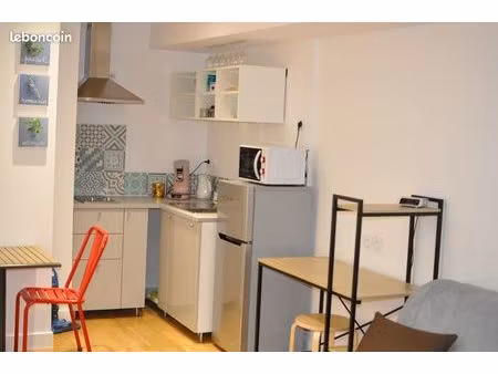 studio meublé 24m² - calme - cours du chapeau rouge