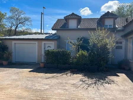 loue maison 3 chambres -95m2- quartier parc des bains