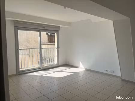appartement 4 pièces 63 m²
