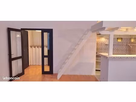 perpignan centre-ville  charmant studio vide  à louer à l’année