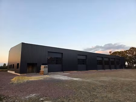 location locaux professionnels 7 pièces 500 m² à villers-bocage (14310)  4 000 €
