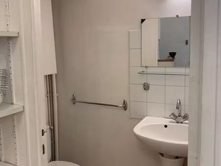 studio 1 pièce 13 m²