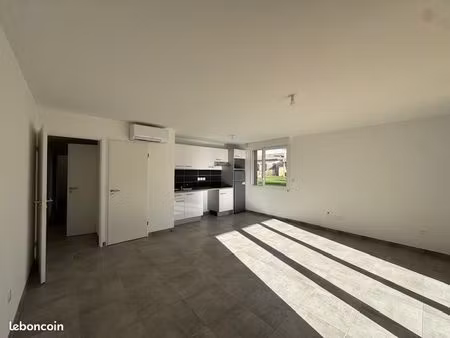 appartement 3 pièces 64 m²