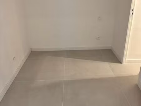 studio 1 pièce 29 m²