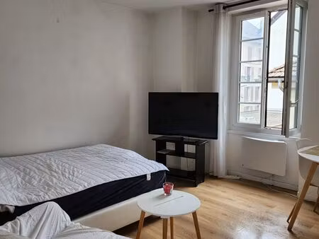 studio meublé 24 m2 centre de cluses