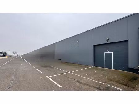 en vente entrepôt 141 m² – 179 000 € |cosnes-et-romain