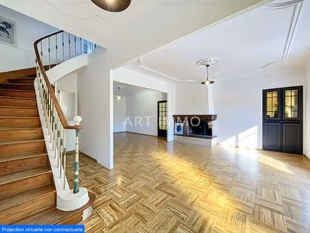 maison de ville avec 5 chambres et jardin