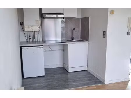 location appartement  m² t-2 à cestas  610 €