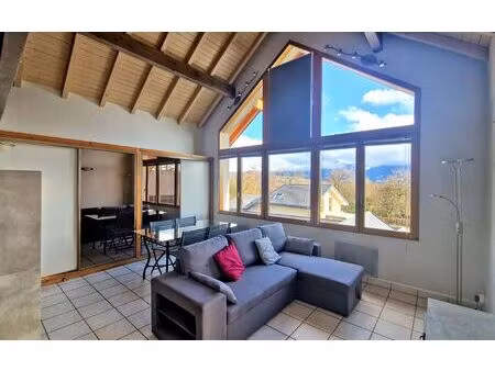 location appartement  m² t-2 à groisy  800 €