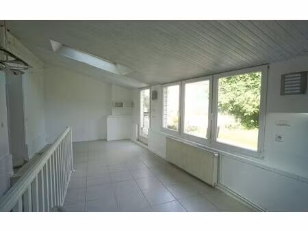 location appartement  104.25 m² t-4 à rouen  1 275 €