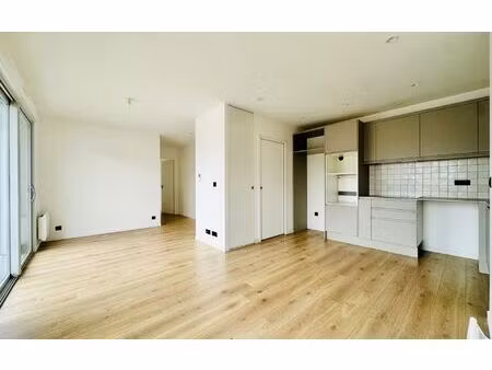 location appartement  63.7 m² t-3 à saint-maur-des-fossés  1 700 €