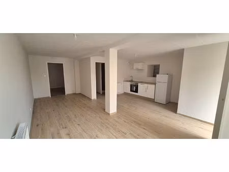 location appartement 3 pièces 57 m² à valentigney (25700)