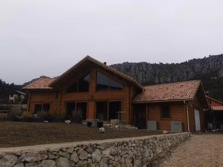 vente maison 4 pièces 122 m² andon (06750)