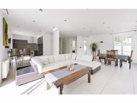 vente maison 5 pièces 115 m² massieux (01600)