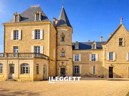 château 26 pièce(s)  vitrac