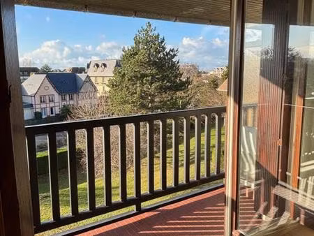 charmant studio lumineux avec place de parking