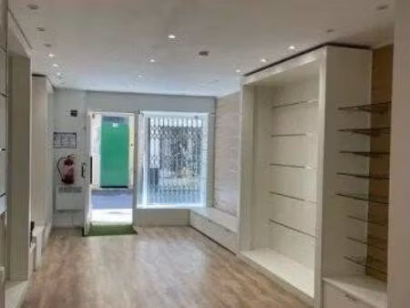 local commercial à louer