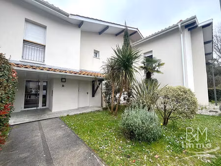 appartement en rez-de-chaussée proche du centre et des commerces